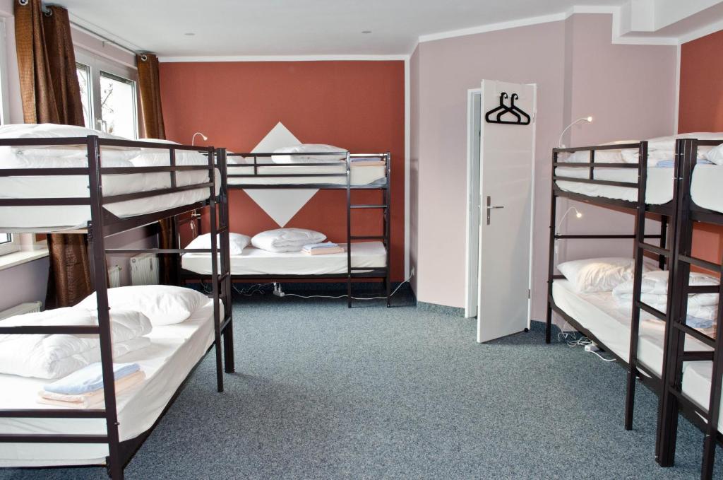 Hostel Nanina Grobenzell Ruang foto