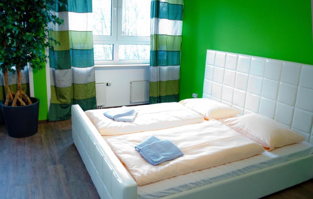 Hostel Nanina Grobenzell Ruang foto