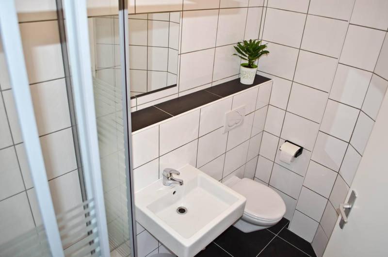 Hostel Nanina Grobenzell Ruang foto