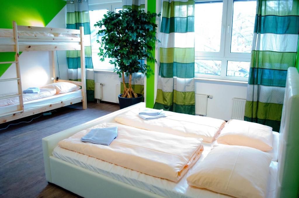 Hostel Nanina Grobenzell Ruang foto