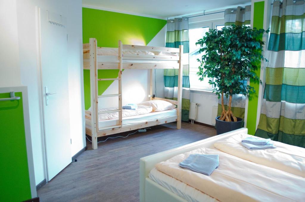Hostel Nanina Grobenzell Ruang foto