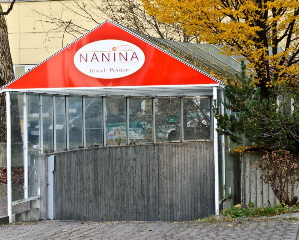 Hostel Nanina Grobenzell Bagian luar foto