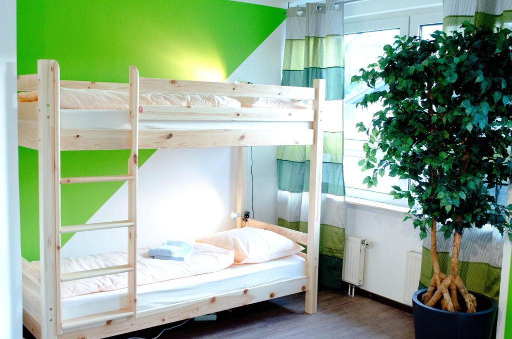 Hostel Nanina Grobenzell Bagian luar foto